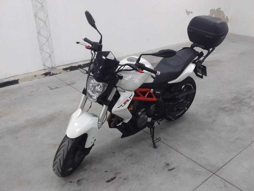 Imagen 2 de 7 de Benelli Tnt 300