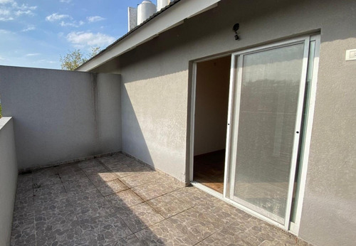 Departamento En Venta - 2 Dormitorios 1 Baño - Villa Santos Tesei