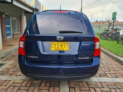 Kia Carens Rondo 2.0cc AT AA 4X2