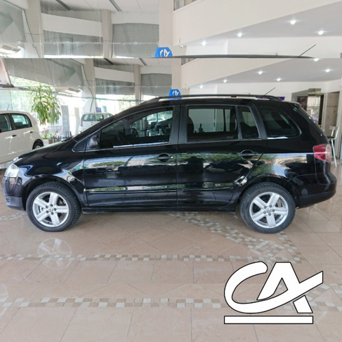 Volkswagen Suran 1.6 Highline L/10 2010