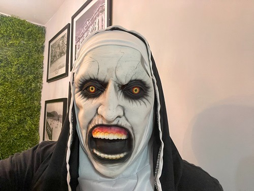 Máscara Dia Das Bruxas A Freira Látex Halloween Carnaval Cor Branco