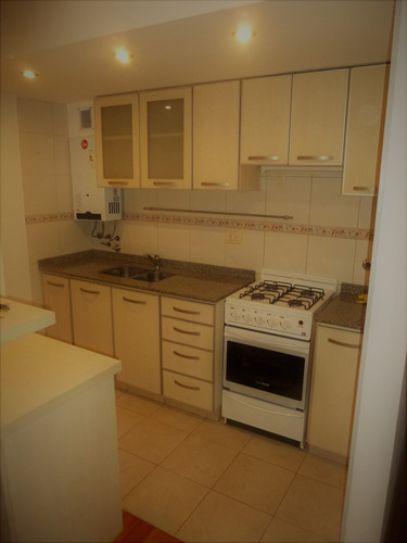 Reservado 2 Ambientes En Caballito - Contrafrente Con Balcón Aterrazado