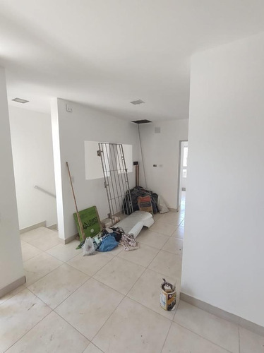 Imagen 6 de 14 de Departamento Con 2 Dormitorios En P.a Y Local Comercial P.b