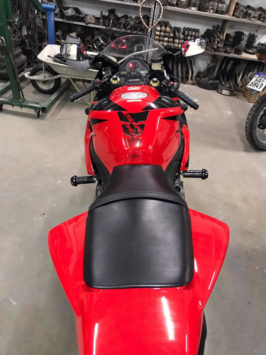 Imagem 4 de 5 de Honda Cbr 1000 Rr Fireblad