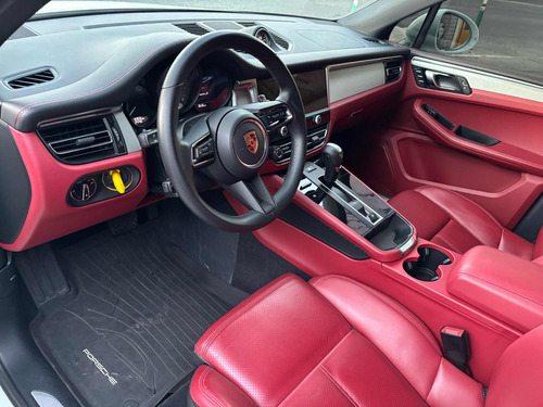 Porsche Macan S