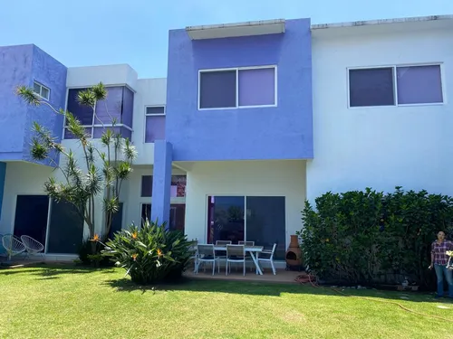 Casa En Venta En Fracc. Con Vigilancia. Lomas Tetela, Cuernavaca
