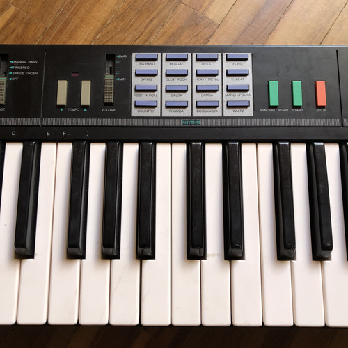 Yamaha Psr-12 Negro (Usado)