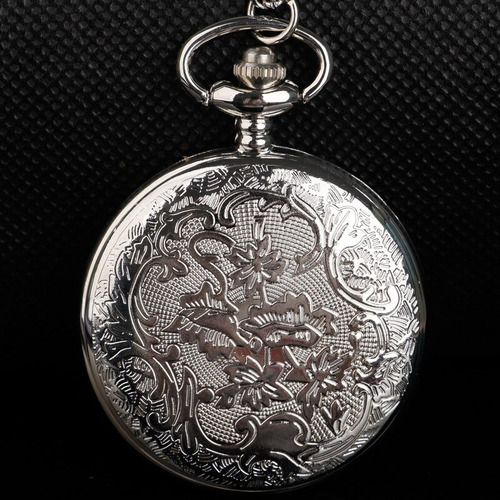 Imagen 3 de 3 de Reloj Collar Análogo Shingeki - Ataque Titanes
