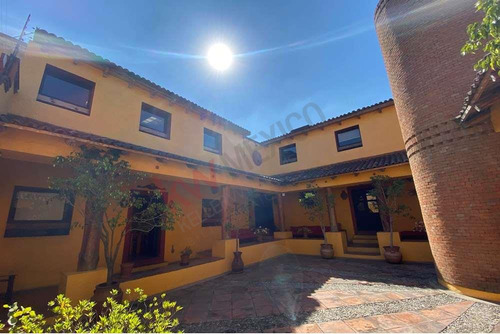 Inmueble En Venta Para Oficinas En Barrio De San Miguel A 2 Minutos Del Centro De Metepec