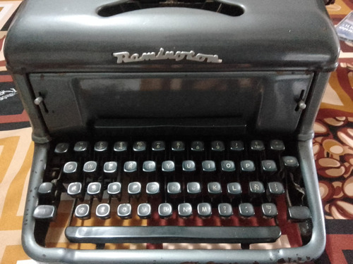 Maquina De Escribir Antigua Remington (Usado)