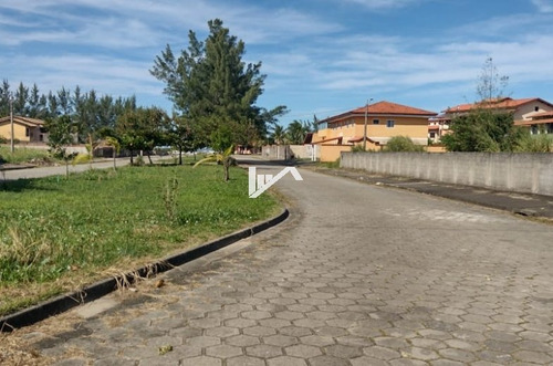 Imagem 1 de 9 de Linda Casa A 1.500 Metros Do Mar Com Hdromassagem E Piscina