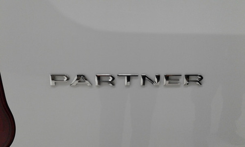 Imagen 11 de 11 de Peugeot Nueva Partner Maxi Pack 5p 1.2 Puretech 110 Hp Man6v