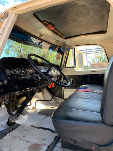 Dodge 800 Volcador Con Hidrogua