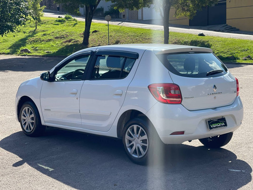 Imagem 4 de 11 de Renault Sandero 1.6 Expression 8v Flex 4p Manual