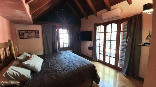Casa En Venta - 3 Dormitorios 5 Baños 1 Cochera - 335mts2 - Villa Urquiza