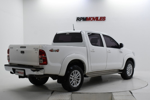 Imagen 7 de 11 de Toyota Hilux Srv Cuero 3.0tdi 4x4 Manual 2014 Rpm Moviles