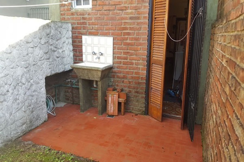 Imagen 8 de 12 de Dúplex En Zona Centro En Planta Baja De 2 Niveles Con Estacionamiento Al Frente Y Dentro Del Predio