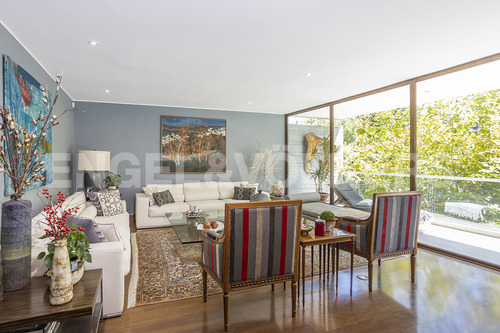 Departamento Triplex Con Jardín - Los Domínicos Antiguo
