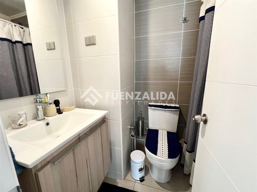 Departamento En Venta De 3 Dorm 2 Bañ 1 E 1 B. Metro Lo Vial