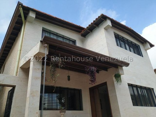 Casa En Venta Trigal Norte Valencia Iluminada Calle Cerrada Espaciosa Moderna Anra 23-849