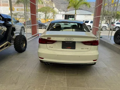 Audi A3 TFSI Select