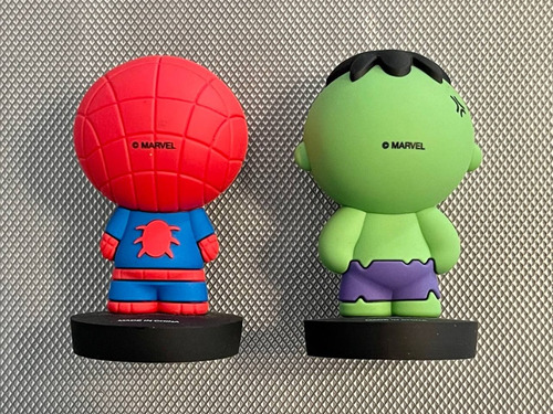 Miniso Marvel Avengers Hulk Y Spiderman Figura Decorativa. (Usado)