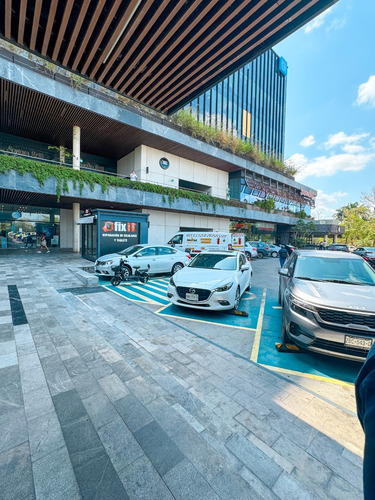 Av Cámara De Comercio Local Comercial En Renta Urban Center Monterreal