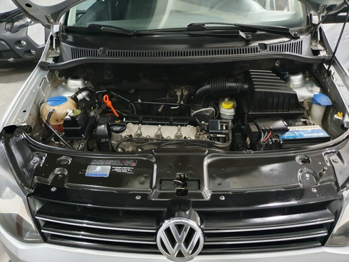 Volkswagen Suran 1.6 Comfortline 101cv 11a 2012