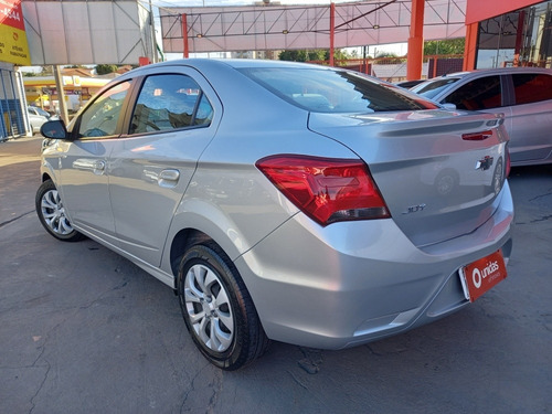 Imagem 4 de 8 de Chevrolet Joy 2020 1.0 Black Edition 4p