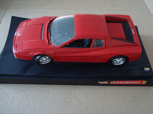 Ferrari Testarossa 1:18