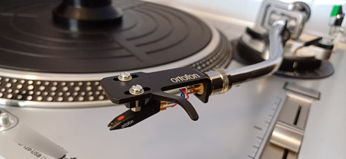 Cápsula + Agulha Ortofon Om Pro S Com Headshell Sh4 Black (Usado)