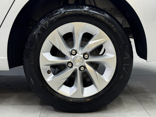 Chevrolet Onix Plus 10tat Lt1