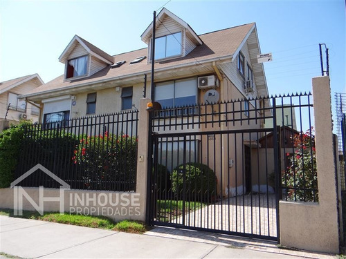 Casa En Venta De 4 Dormitorios En Maipú