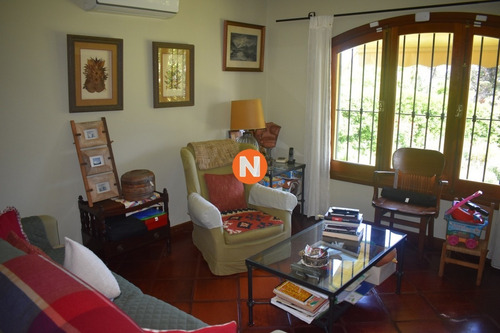 Casa A La Venta En Punta Del Este, Zona Paradas- Ref: 214367