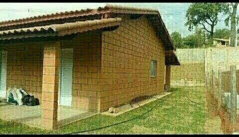 Imagem 2 de 5 de Terreno 1000m2 Com Sua Casa Nova