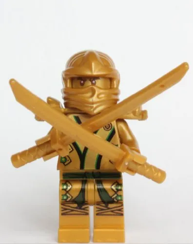 Lego Ninjago El Ninja Dorado Con 3 Armas Cuotas sin inter s
