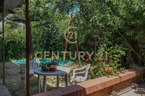Casa En Venta 3d 2d 2e 250m2 Piscina Pepe Vila La Reina