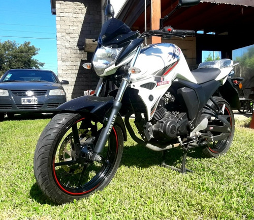 Imagen 1 de 16 de Yamaha Fz