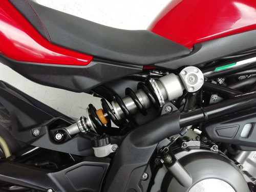 Imagen 11 de 15 de Benelli Tnt 300