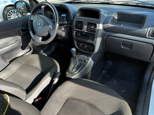 Imagen 7 de 8 de Renault Clio Mio 1.2 3ptas Expression Pack 2 Ab