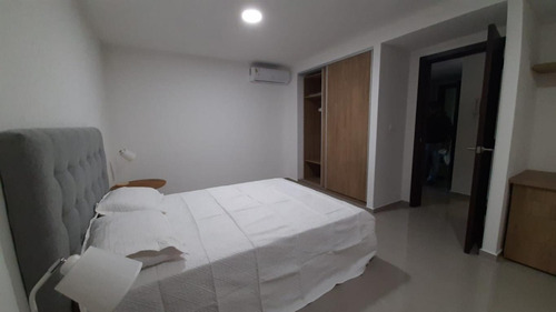 Imagen 6 de 16 de Apartamento En Primera Fila Frente Al Mar.