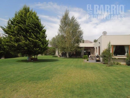 Casa En Venta Chicureo Centro