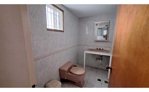 Alquiler Los Chaguaramos Local Comercial En Edificio