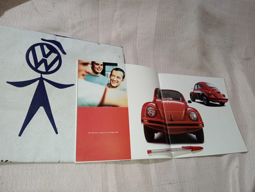Folleto Volkswagen Sedán Volchito 2001. 100% Original. (Usado)