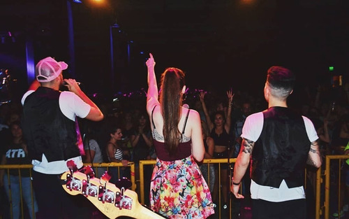 Imagen 4 de 10 de Banda Para Eventos Entonados Cumbia Fiestas Show
