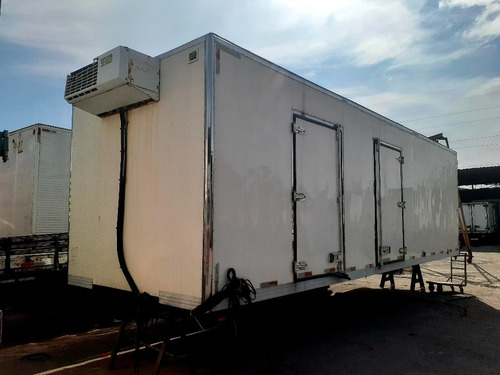 Imagem 2 de 19 de Baú Refrigerado Ibiporã 8,60 Metros 18x De R$ 2.615,36