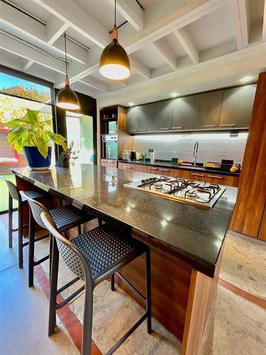 Casa En Venta En Ñuñoa