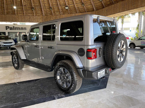 Imagen 3 de 13 de Jeep Wrangler Sahara
