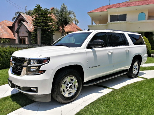 Imagen 3 de 15 de Suburban Hd 2016 4x4 6.0 (g) Blindaje Nivel 5 Plus Blindada