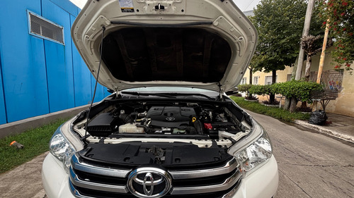 Toyota Hilux Srv 4x4 Automática